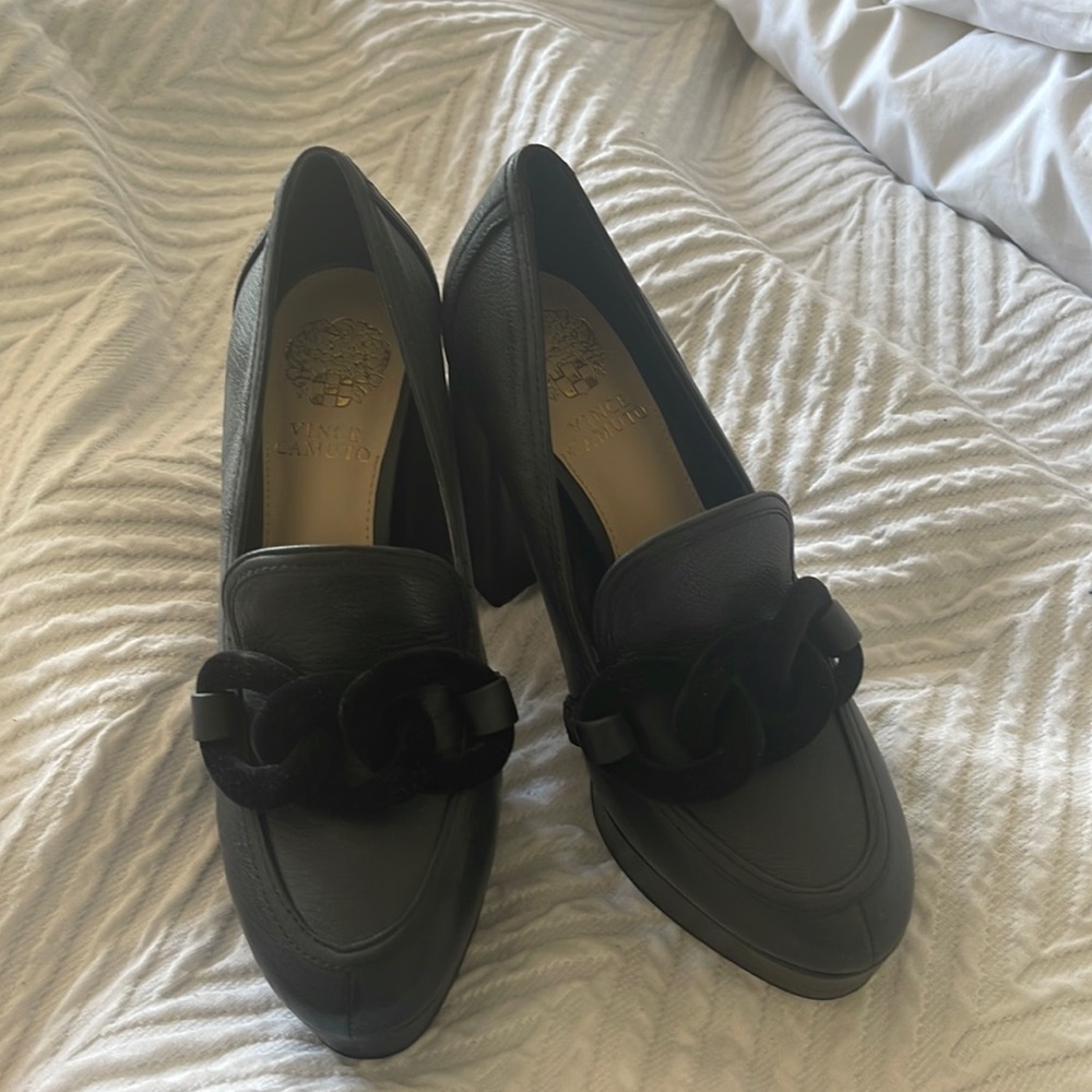 Vince Camuto size 6.5 black platform shoes